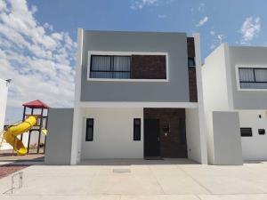Casa en venta en Ampliación Senderos, Torreón, Coahuila de Zaragoza Casa en venta en Ampliación Senderos, Torreón, Coahuila de Zaragoza