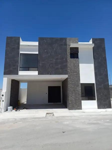 Casa en venta en Rincón de los Encinos, Saltillo, Coahuila de Zaragoza Casa en venta en Rincón de los Encinos, Saltillo, Coahuila de Zaragoza