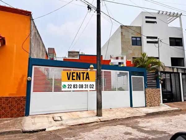 Casa en venta en Graciano Sánchez Romo, Boca del Río, Veracruz de Ignacio de la Llave Casa en venta en Graciano Sánchez Romo, Boca del Río, Veracruz de Ignacio de la Llave