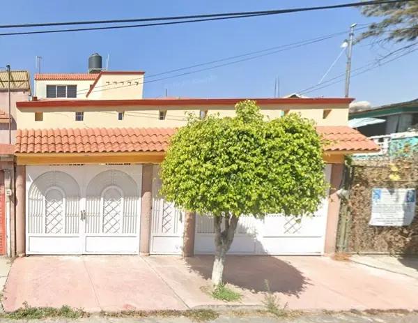 Casa en venta en Valle de Aragón 3ra Sección Oriente, Ecatepec de Morelos, México Casa en venta en Valle de Aragón 3ra Sección Oriente, Ecatepec de Morelos, México