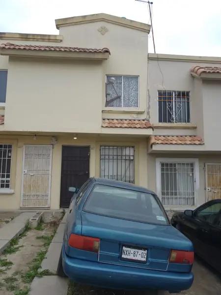 Casa en remate en Urbi Quinta del Cedro, Tijuana, Baja California Casa en remate en Urbi Quinta del Cedro, Tijuana, Baja California