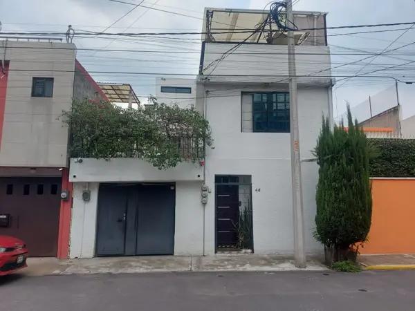 Casa en venta en El Reloj, Coyoacán, Ciudad de México Casa en venta en El Reloj, Coyoacán, Ciudad de México