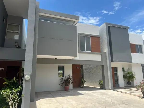 Casa en venta en Los Almendros, Culiacán, Sinaloa Casa en venta en Los Almendros, Culiacán, Sinaloa