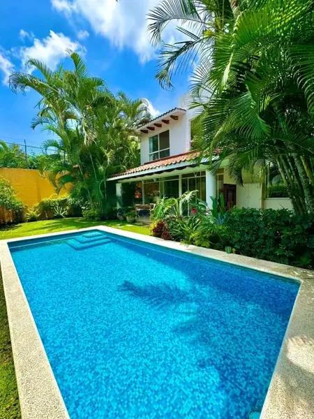 Casa en venta en Junto al Río, Temixco, Morelos Casa en venta en Junto al Río, Temixco, Morelos