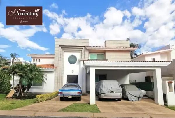 Casa en venta en Lomas de Cocoyoc, Atlatlahucan, Morelos Casa en venta en Lomas de Cocoyoc, Atlatlahucan, Morelos