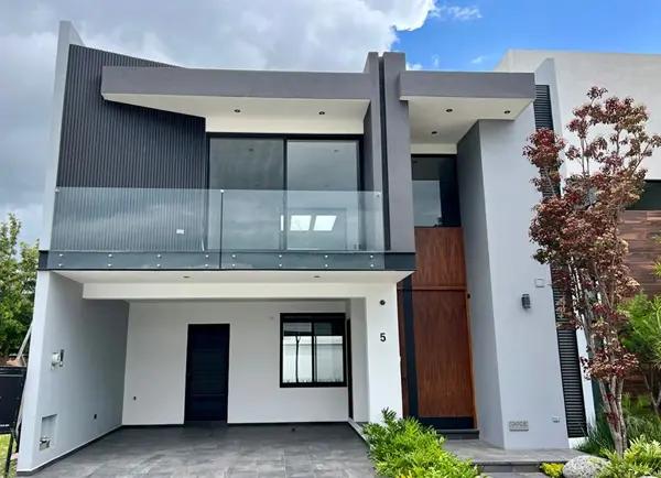 Casa en venta en Lomas de Angelópolis, San Andrés Cholula, Puebla Casa en venta en Lomas de Angelópolis, San Andrés Cholula, Puebla