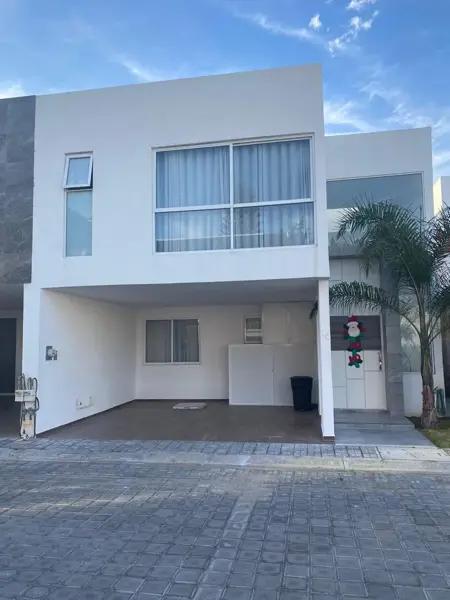 Casa en venta en Santiago Momoxpan, San Pedro Cholula, Puebla Casa en venta en Santiago Momoxpan, San Pedro Cholula, Puebla