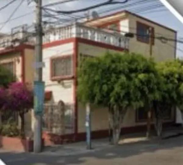 Casa en venta en Valle de Aragón 3ra Sección Poniente, Ecatepec de Morelos, México Casa en venta en Valle de Aragón 3ra Sección Poniente, Ecatepec de Morelos, México