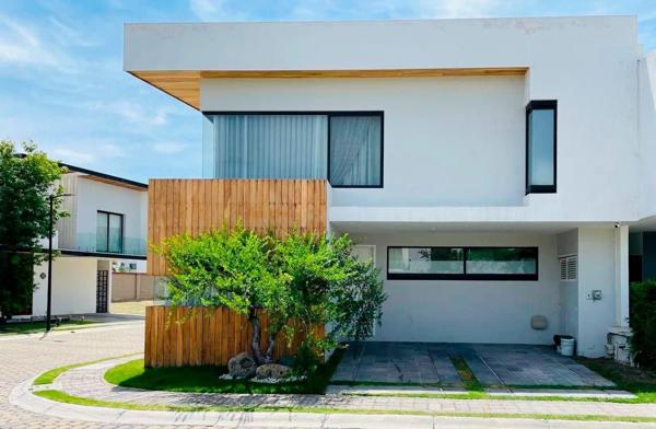 Casa en venta en Lomas de Angelópolis, San Andrés Cholula, Puebla Casa en venta en Lomas de Angelópolis, San Andrés Cholula, Puebla