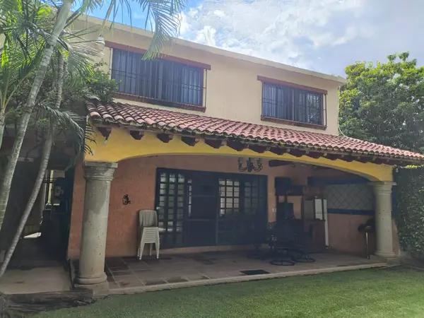 Casa en renta en Acapatzingo, Cuernavaca, Morelos Casa en renta en Acapatzingo, Cuernavaca, Morelos