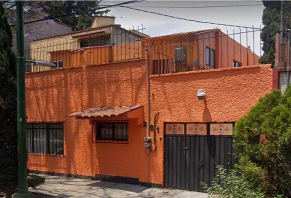 Casa en venta en Del Carmen, Coyoacán, Ciudad de México Casa en venta en Del Carmen, Coyoacán, Ciudad de México