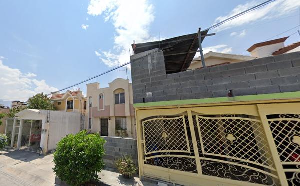 Casa en remate en Misión de las Villas, Santa Catarina, Nuevo León Casa en remate en Misión de las Villas, Santa Catarina, Nuevo León