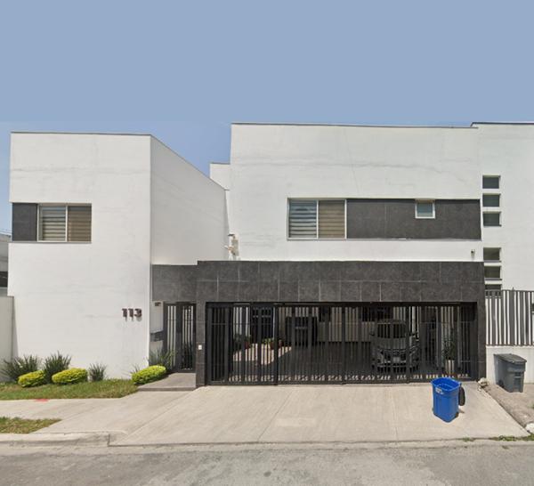 Casa en venta en Colinas de las Cumbres 1er Sect, Monterrey, Nuevo León Casa en venta en Colinas de las Cumbres 1er Sect, Monterrey, Nuevo León