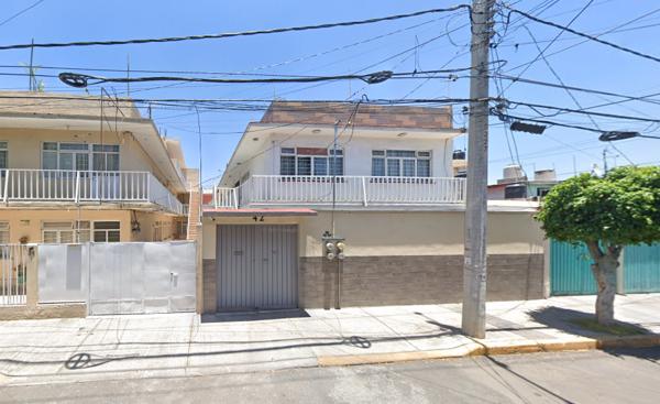 Casa en remate en Siete Maravillas, Gustavo A. Madero, Ciudad de México Casa en remate en Siete Maravillas, Gustavo A. Madero, Ciudad de México
