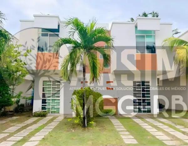Casa en venta en Playa Azul, Solidaridad, Quintana Roo Casa en venta en Playa Azul, Solidaridad, Quintana Roo
