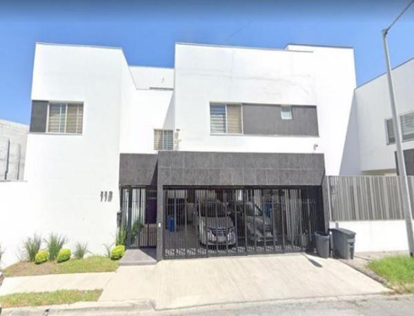 Casa en venta en Colinas de las Cumbres, Monterrey, Nuevo León Casa en venta en Colinas de las Cumbres, Monterrey, Nuevo León