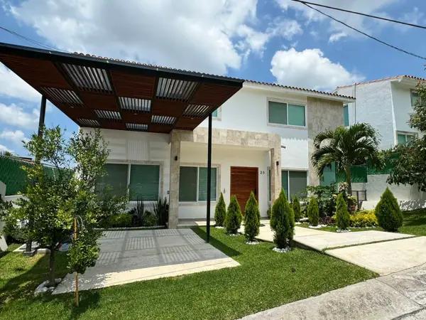 Casa en venta en Lomas de Cocoyoc, Atlatlahucan, Morelos Casa en venta en Lomas de Cocoyoc, Atlatlahucan, Morelos