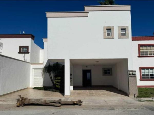 Casa en venta en Residencial Senderos, Torreón, Coahuila de Zaragoza Casa en venta en Residencial Senderos, Torreón, Coahuila de Zaragoza