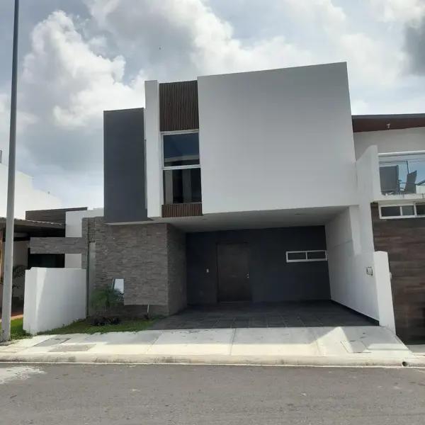Casa en venta en Lomas de la Rioja, Alvarado, Veracruz de Ignacio de la Llave Casa en venta en Lomas de la Rioja, Alvarado, Veracruz de Ignacio de la Llave