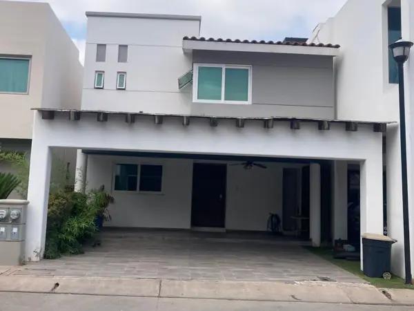Casa en venta en Los Patios 1, Culiacán, Sinaloa Casa en venta en Los Patios 1, Culiacán, Sinaloa