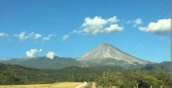 Terreno en venta en La Yerbabuena, Comala, Colima Terreno en venta en La Yerbabuena, Comala, Colima