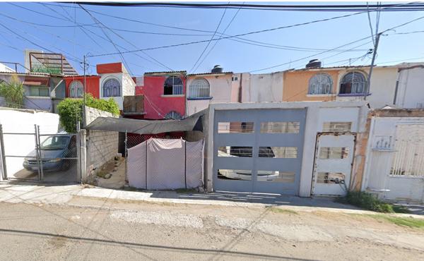 Casa en remate en Las Azucenas, Querétaro, Querétaro Casa en remate en Las Azucenas, Querétaro, Querétaro