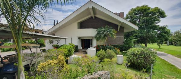 Casa en venta en Club de golf Tabachines, Cuernavaca, Morelos Casa en venta en Club de golf Tabachines, Cuernavaca, Morelos