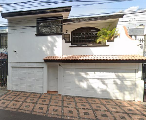 Casa en venta en Las Aguilas, Zapopan, Jalisco Casa en venta en Las Aguilas, Zapopan, Jalisco