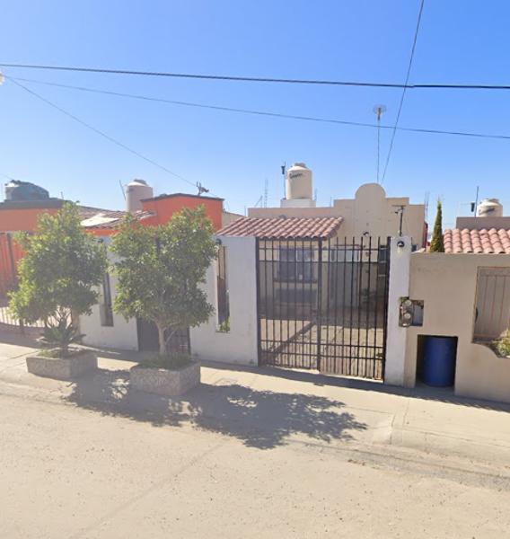 Casa en remate en Colinas del Magisterio, Ensenada, Baja California Casa en remate en Colinas del Magisterio, Ensenada, Baja California