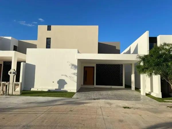 Casa en renta en Villas Cholul, Mérida, Yucatán Casa en renta en Villas Cholul, Mérida, Yucatán