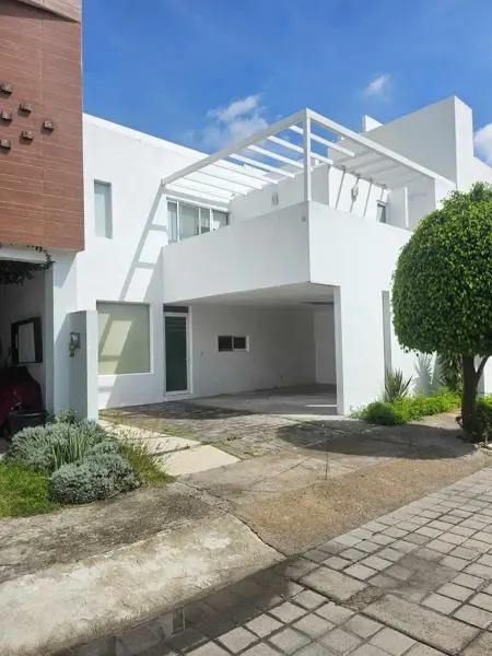 Casa en renta en Lomas de Angelópolis, San Andrés Cholula, Puebla Casa en renta en Lomas de Angelópolis, San Andrés Cholula, Puebla