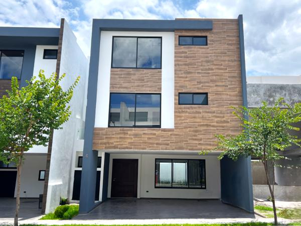 Casa en venta en Lomas de Angelópolis, San Andrés Cholula, Puebla Casa en venta en Lomas de Angelópolis, San Andrés Cholula, Puebla
