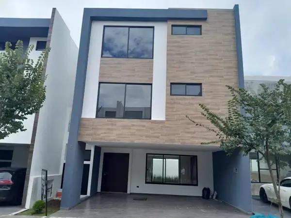 Casa en venta en Lomas de Angelópolis, San Andrés Cholula, Puebla Casa en venta en Lomas de Angelópolis, San Andrés Cholula, Puebla