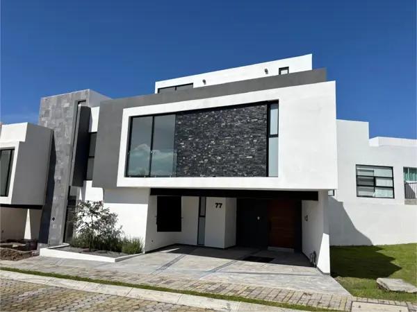 Casa en venta en Lomas de Angelópolis, San Andrés Cholula, Puebla Casa en venta en Lomas de Angelópolis, San Andrés Cholula, Puebla