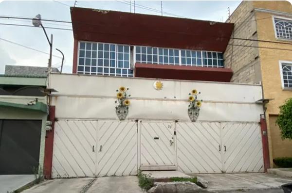 Casa en remate en Presidentes Ejidales 1a Sección, Coyoacán, Ciudad de México Casa en remate en Presidentes Ejidales 1a Sección, Coyoacán, Ciudad de México
