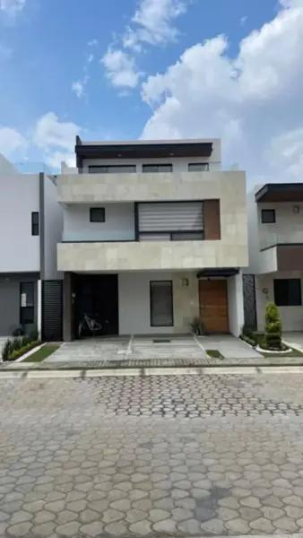 Casa en venta en Lomas de Angelópolis, San Andrés Cholula, Puebla Casa en venta en Lomas de Angelópolis, San Andrés Cholula, Puebla