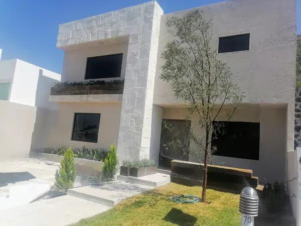 Casa en venta en Cumbres del Cimatario, Huimilpan, Querétaro Casa en venta en Cumbres del Cimatario, Huimilpan, Querétaro