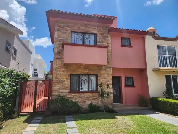 Casa en venta en San Antonio de Ayala, Irapuato, Guanajuato Casa en venta en San Antonio de Ayala, Irapuato, Guanajuato