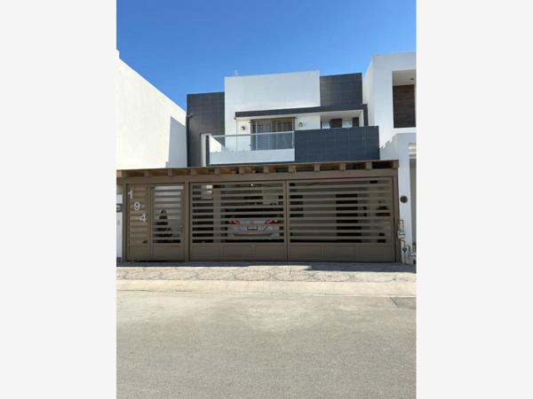 Casa en venta en Los Viñedos, Torreón, Coahuila de Zaragoza Casa en venta en Los Viñedos, Torreón, Coahuila de Zaragoza