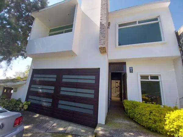 Casa en venta en Lomas de Tzompantle, Cuernavaca, Morelos Casa en venta en Lomas de Tzompantle, Cuernavaca, Morelos