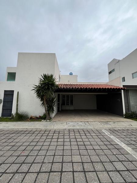Casa en venta en La Carcaña, San Pedro Cholula, Puebla Casa en venta en La Carcaña, San Pedro Cholula, Puebla