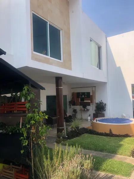 Casa en venta en Lomas de Atzingo, Cuernavaca, Morelos Casa en venta en Lomas de Atzingo, Cuernavaca, Morelos