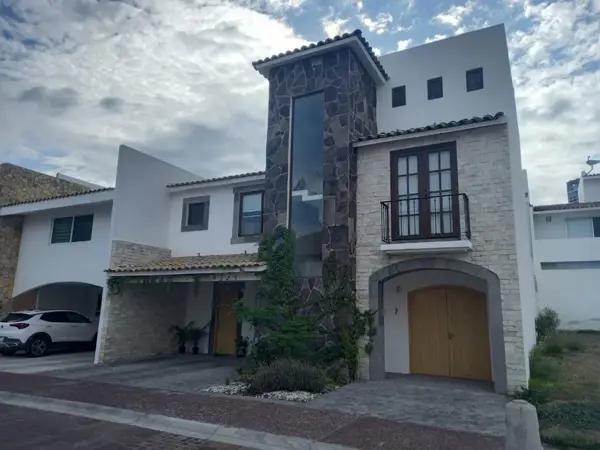 Casa en venta en Lomas de Angelópolis, San Andrés Cholula, Puebla Casa en venta en Lomas de Angelópolis, San Andrés Cholula, Puebla