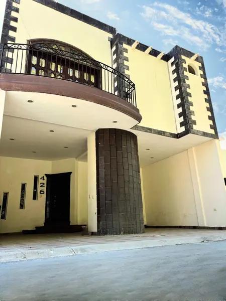 Hermosa Casa en venta de 3 niveles en las Granjas Gómez Palacio Hermosa Casa en venta de 3 niveles en las Granjas Gómez Palacio