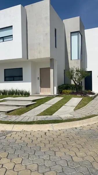 Casa en renta en Lomas de Angelópolis, San Andrés Cholula, Puebla Casa en renta en Lomas de Angelópolis, San Andrés Cholula, Puebla