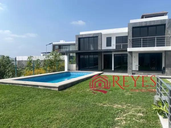 Casa en venta en Lomas de Cocoyoc, Atlatlahucan, Morelos Casa en venta en Lomas de Cocoyoc, Atlatlahucan, Morelos