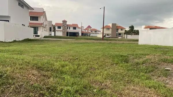 Terreno en venta en El Sendero Residencial, Alvarado, Veracruz de Ignacio de la Llave Terreno en venta en El Sendero Residencial, Alvarado, Veracruz de Ignacio de la Llave