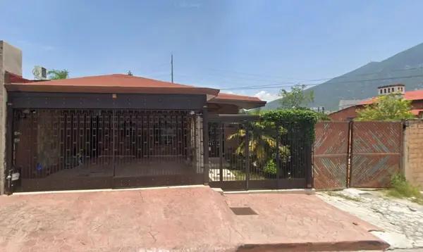 Casa en venta en Del Paseo Residencial, Monterrey, Nuevo León Casa en venta en Del Paseo Residencial, Monterrey, Nuevo León