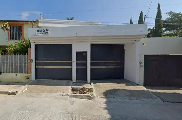 Casa en venta en Los Laguitos, Tuxtla Gutiérrez, Chiapas Casa en venta en Los Laguitos, Tuxtla Gutiérrez, Chiapas