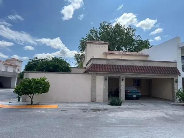 Casa en venta en Puerta Real, Torreón, Coahuila de Zaragoza Casa en venta en Puerta Real, Torreón, Coahuila de Zaragoza
